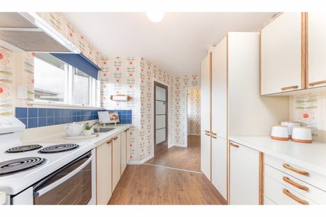 Photo of property in 37 Woodgrove Avenue, North New Brighton, Christchurch, 8083