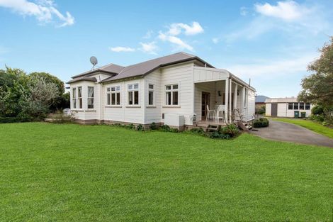 Photo of property in 30 Camberwell Road, Hawera, 4610