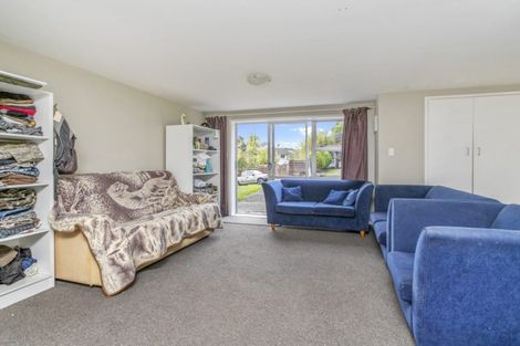 Photo of property in 3 Seabar Place, Glen Eden, Auckland, 0602