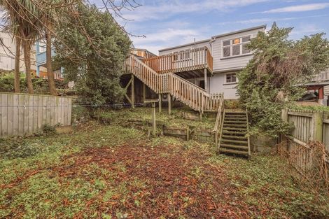 Photo of property in 45 Oxford Street, Lyttelton, 8082