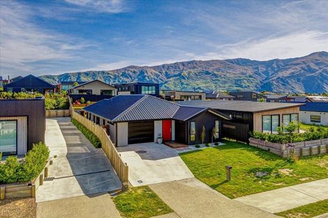 Photo of property in 215 Aubrey Road, Wanaka, 9305