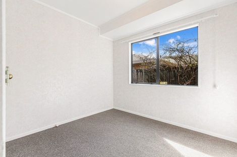 Photo of property in 37 Waimoko Glen, Swanson, Auckland, 0612