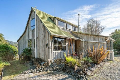 Photo of property in 378 Kaiikanui Road, Opuawhanga, Hikurangi, 0181