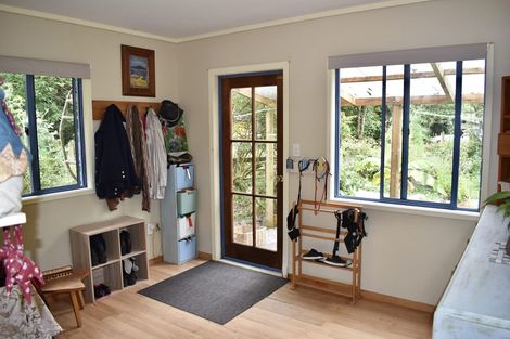 Photo of property in 40 Kaitawa Road, Hautere, Otaki, 5582