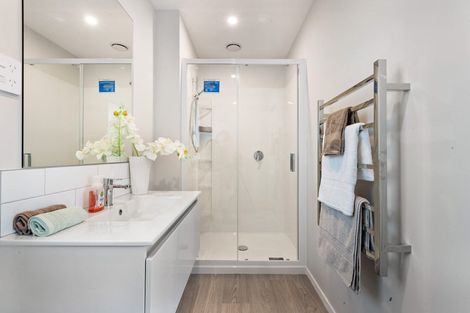 Photo of property in 40a Leo Street, Glen Eden, Auckland, 0602