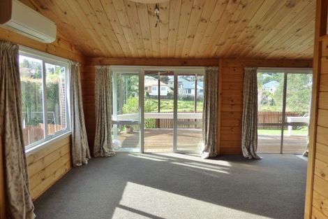 Photo of property in 43 Charlotte Street, Stanmore Bay, Whangaparaoa, 0932