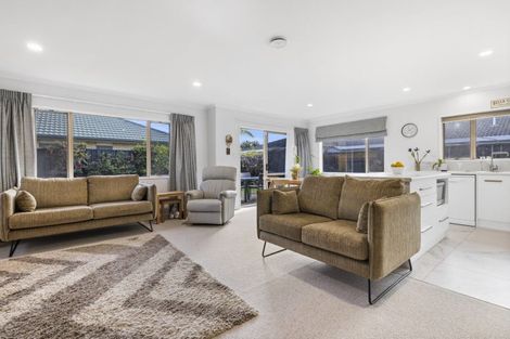 Photo of property in 15 Pembroke Drive, Bethlehem, Tauranga, 3110