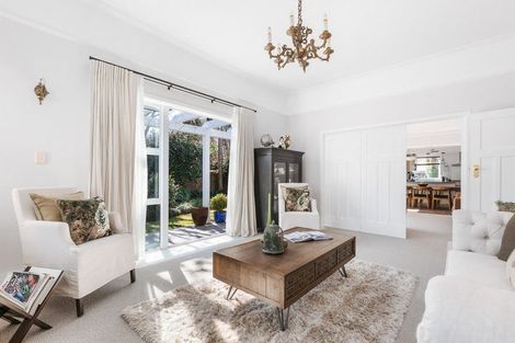 Photo of property in 15 Knightsbridge Place, Bethlehem, Tauranga, 3110