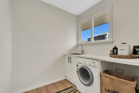 Photo of property in 258 Main North Road, Redwood, Christchurch, 8051