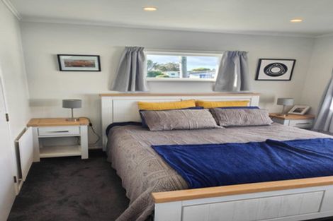 Photo of property in 27 Sunnypark Avenue, Rosehill, Papakura, 2113