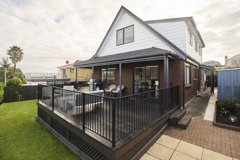 Photo of property in 4 Sophora Place, Totara Heights, Auckland, 2105