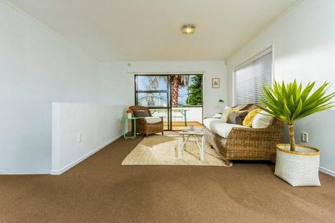 Photo of property in 2/6 Evan Street, Belmont, Auckland, 0622