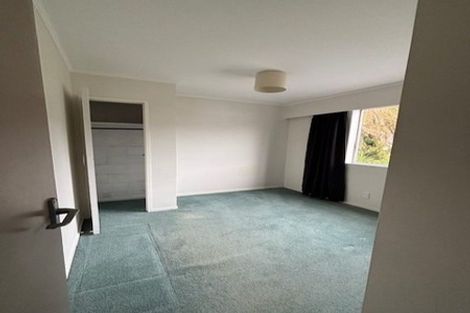 Photo of property in 2 Halyard Place, Whitby, Porirua, 5024