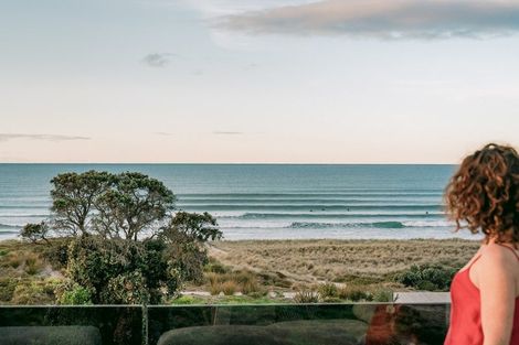 Photo of property in 124 Marine Parade, Mount Maunganui, 3116