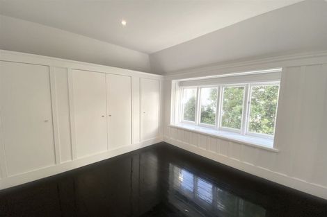 Photo of property in 100 Esplanade, Sumner, Christchurch, 8081