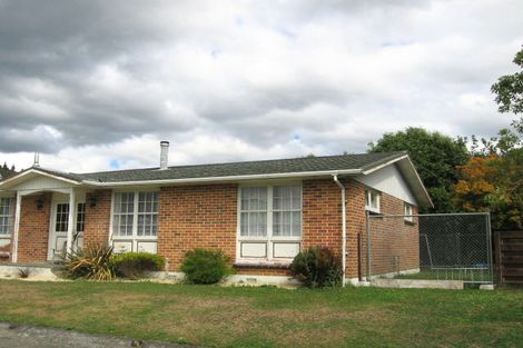 Photo of property in 2 Cederholm Grove, Brown Owl, Upper Hutt, 5018