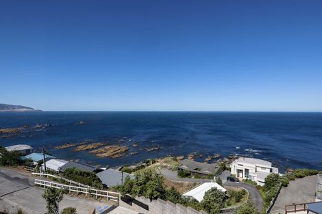 Photo of property in 1/52 High Street, Island Bay, Wellington, 6023