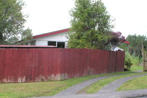 Photo of property in 2/34 Reynella Drive, Massey, Auckland, 0614