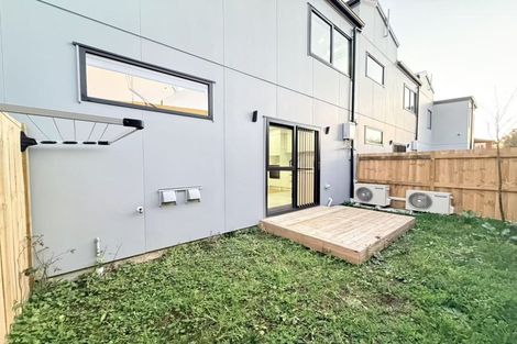 Photo of property in 9a Tangelo Place, Bucklands Beach, Auckland, 2012