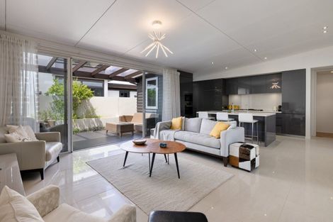 Photo of property in 526 Gloucester Road, Papamoa Beach, Papamoa, 3118