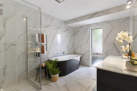 Photo of property in 24 Kenmure Avenue, Forrest Hill, Auckland, 0620