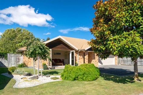 Photo of property in 32 Magnolia Drive, Springlands, Blenheim, 7201
