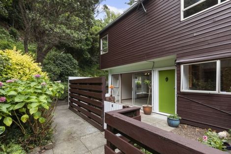 Photo of property in 4/249 Muritai Road, Eastbourne, Lower Hutt, 5013