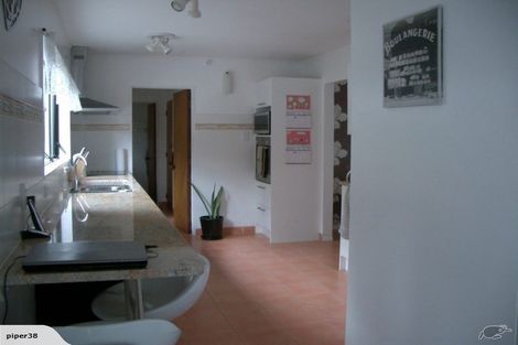 Photo of property in 75 Kennedy Avenue, Forrest Hill, Auckland, 0620