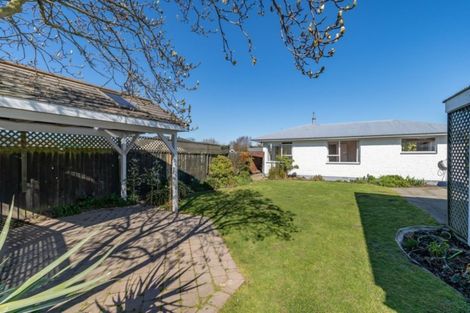 Photo of property in 16 Warren Crescent, Hillmorton, Christchurch, 8025