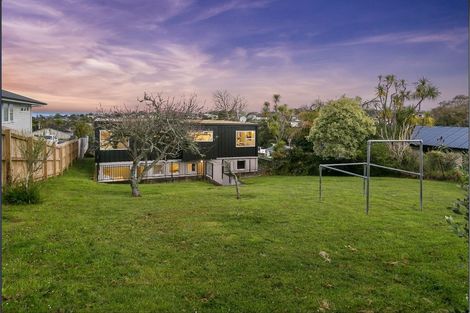 Photo of property in 3 Dunraven Place, Torbay, Auckland, 0630