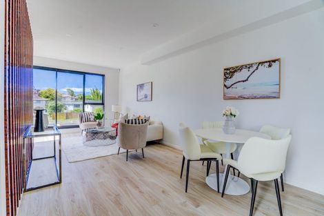 Photo of property in 1/12 South Pacific Place, Henderson, Auckland, 0612