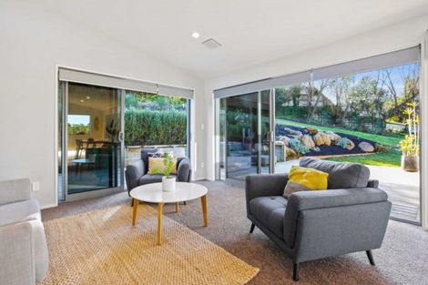 Photo of property in 10 Gavinike Place, Waimauku, 0812