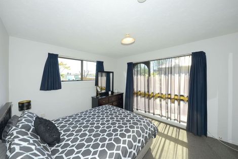 Photo of property in 246 Main Road North, Redwood, Christchurch, 8051