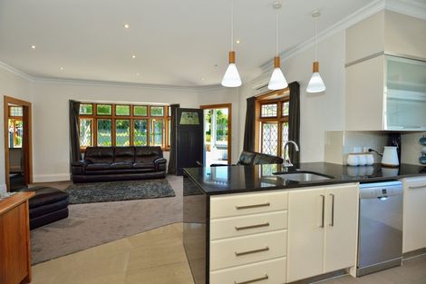 Photo of property in 82 Stout Street, Whataupoko, Gisborne, 4010