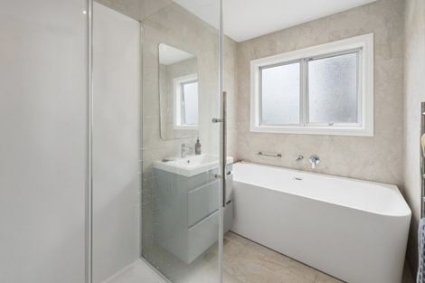 Photo of property in 11 Nisbet Terrace, Kinloch, Taupo, 3377