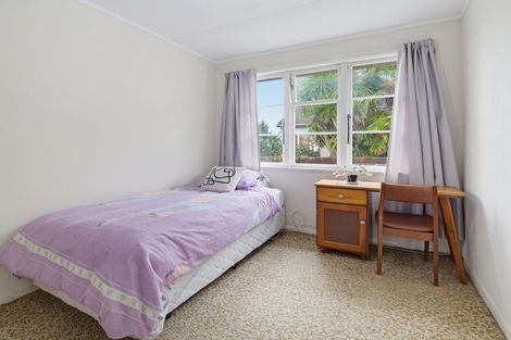 Photo of property in 3 Tyndall Street, Palmerston North, 4414