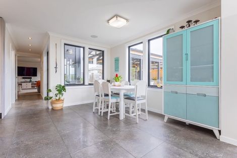 Photo of property in 79b Golf Road, Paraparaumu Beach, Paraparaumu, 5032