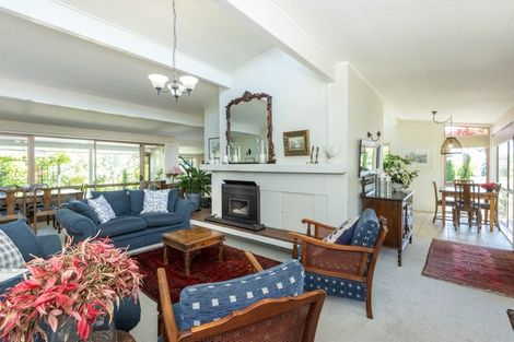 Photo of property in 72 Puketapu Road, Taradale, Napier, 4112