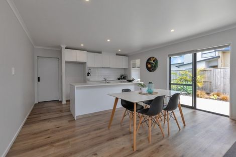 Photo of property in 13 Olney Court, One Tree Point, 0118