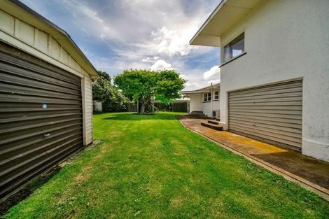 Photo of property in 161 South Road, Hawera, 4610