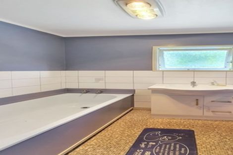 Photo of property in 1/44 Stanley Road, Glenfield, Auckland, 0629