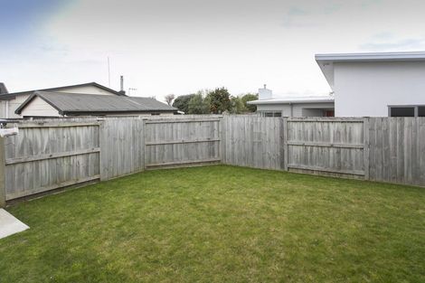Photo of property in 27a Stewart Crescent, Hokowhitu, Palmerston North, 4410