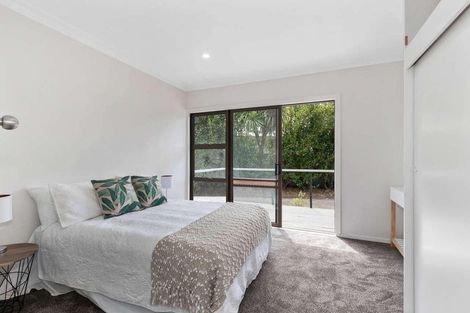 Photo of property in 38 Pinehurst Crescent, Russley, Christchurch, 8042