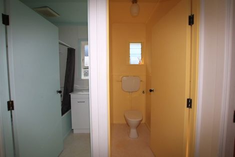 Photo of property in 12 La Rosa Street, Green Bay, Auckland, 0604