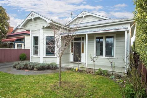 Photo of property in 37 Waldegrave Street, Palmerston North, 4410