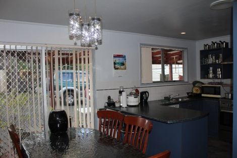 Photo of property in 19 Clyma Place, Massey, Auckland, 0614