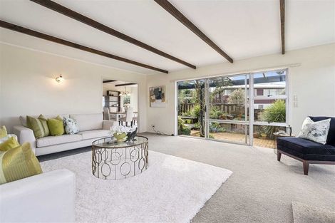 Photo of property in 12 Prestige Place, Castor Bay, Auckland, 0620