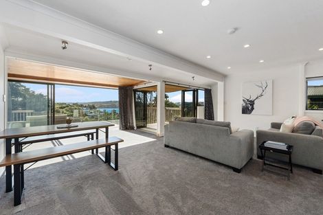 Photo of property in 8 Bay View Road, Raglan, 3225