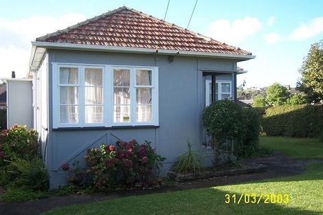 Photo of property in 77 Tahapa Crescent, Meadowbank, Auckland, 1072