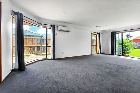 Photo of property in 7 Fovant Street, Russley, Christchurch, 8042